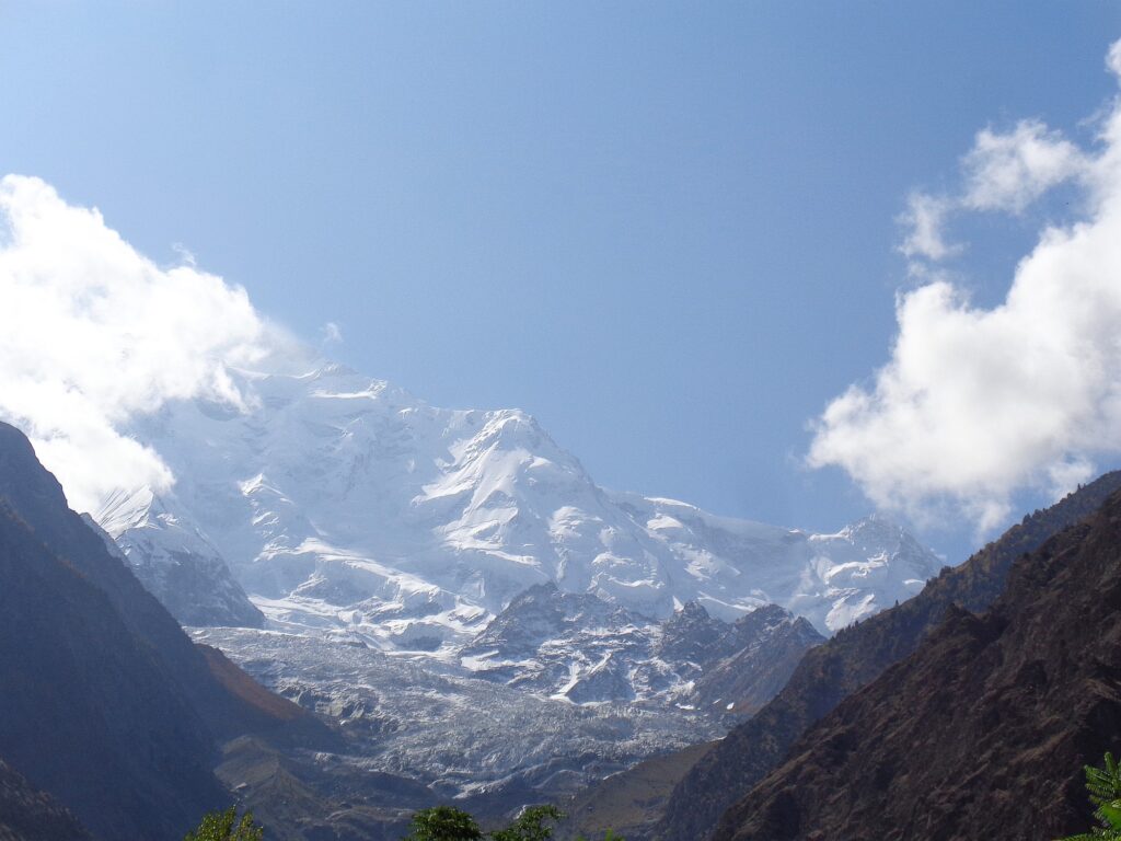 Pakistan opener 001 2000px