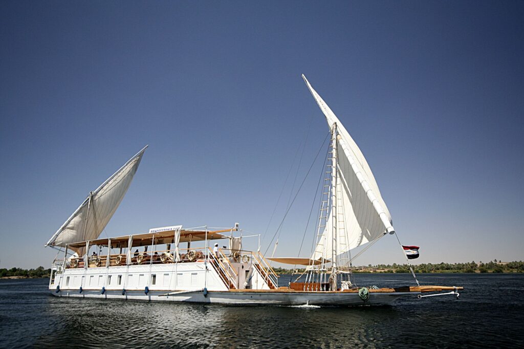 Donia Opener Neu 2000px 002