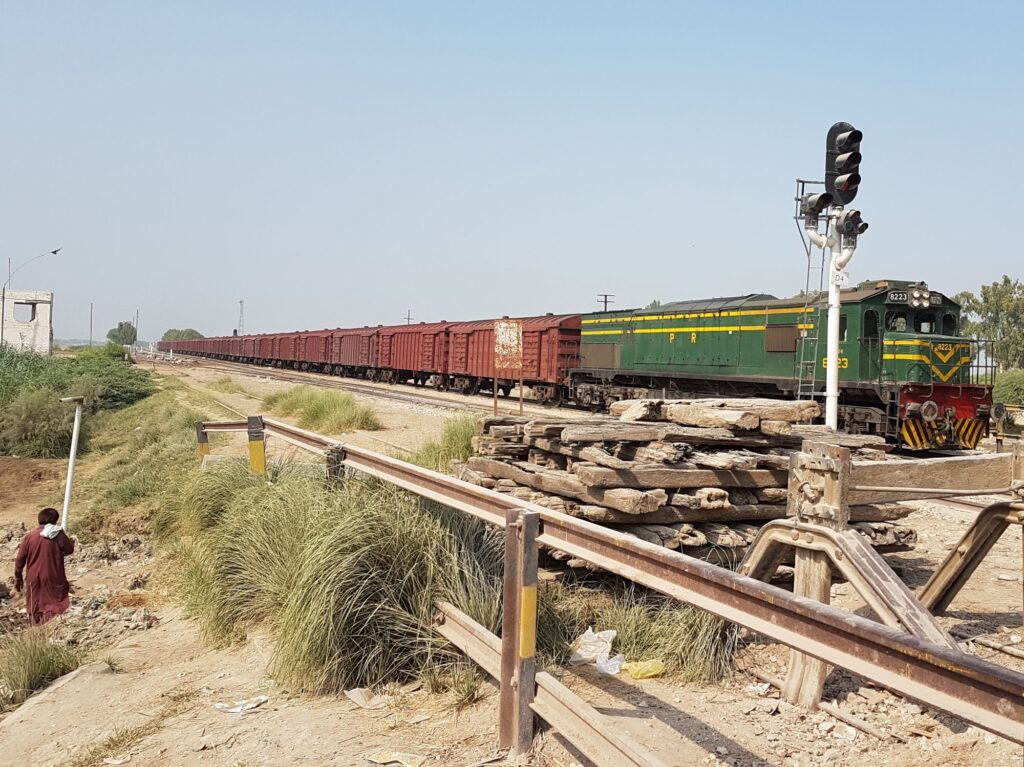 Pakistan opener 015 2000px