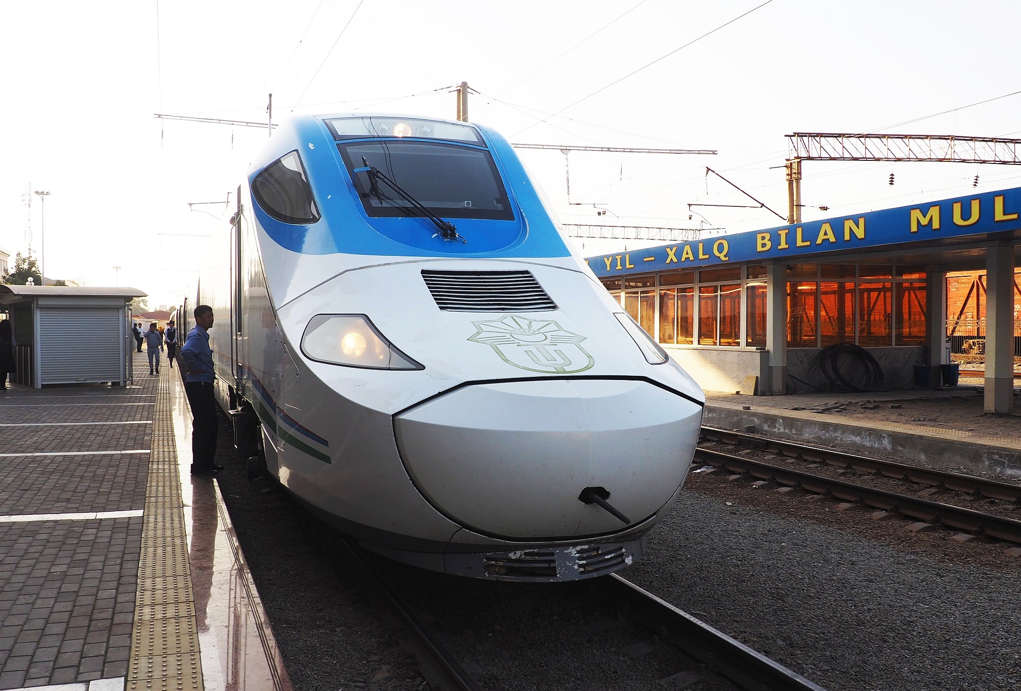 Orientaltours Reiseblog: Entspannt mit dem Afrosiab entlang der Seidenstraße in Usbekistan.