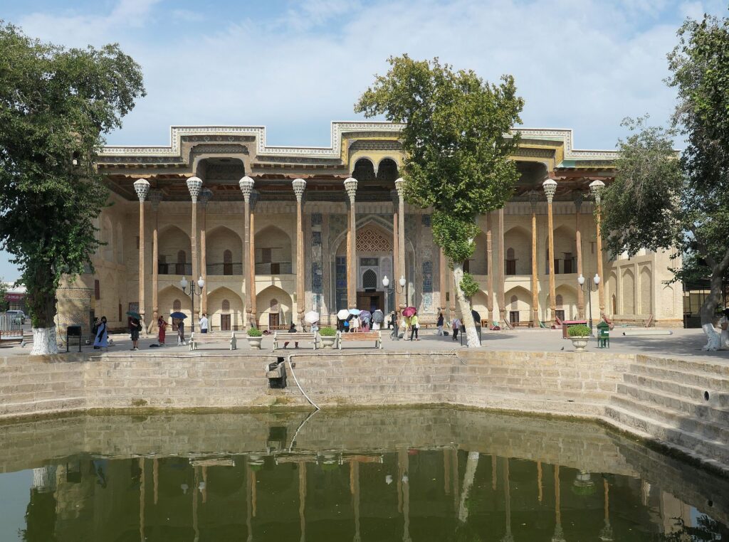 Usbekistan Opener 95 2000px