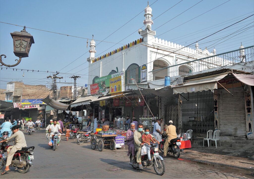 Pakistan-Lachmann-2000px-002