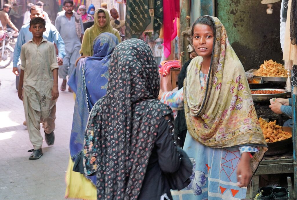 Pakistan-Lachmann-2000px-007