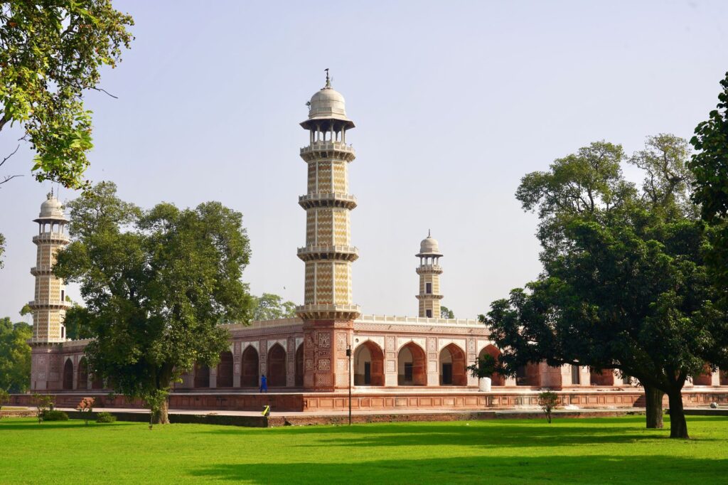 Pakistan-opener-031-2000px